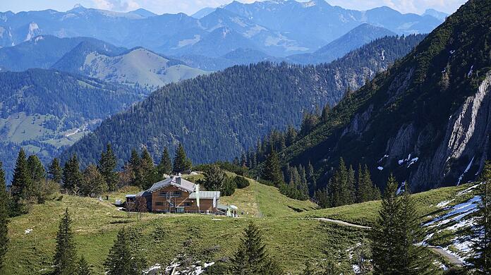 Das Taubensteinhaus in den bayerischen Voralpen.