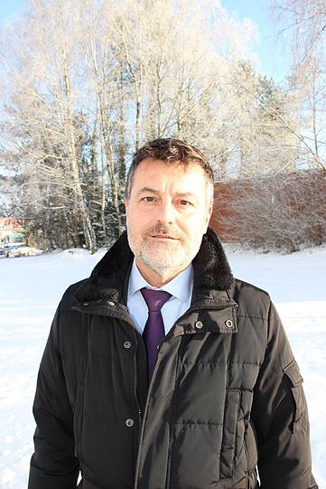 Roland S. entdeckte die Frau im Wasser, organisierte Hilfe.
