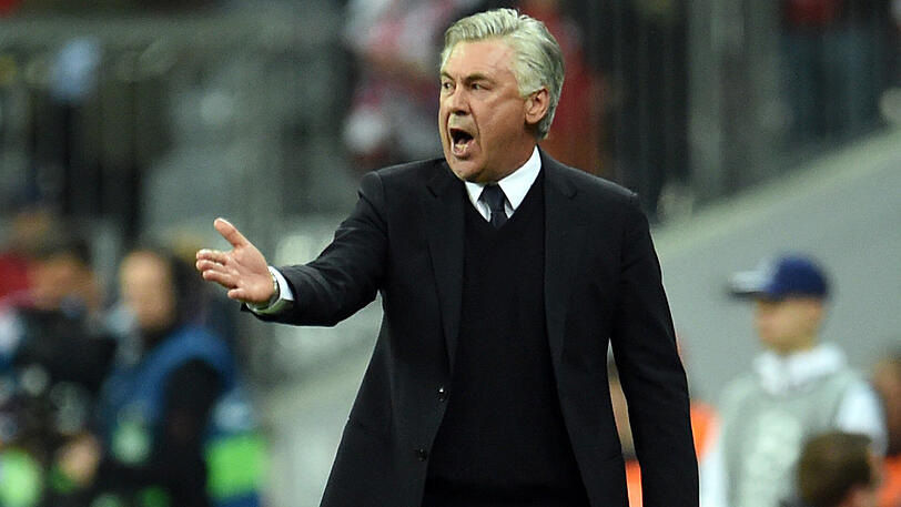 Unangenehme Erfahrung: Carlo Ancelotti verlor mit dem FC Bayern gegen seinen ehemaligen Klub Real Madrid - und gegen seinen ehemaligen Co-Trainer Zinedine Zidane.