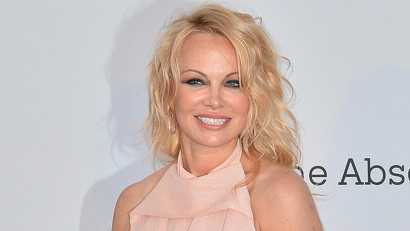 Pamela Anderson hat zum fünften Mal "Ja" gesagt Pamela Anderson hat zum fünften Mal "Ja" gesagt