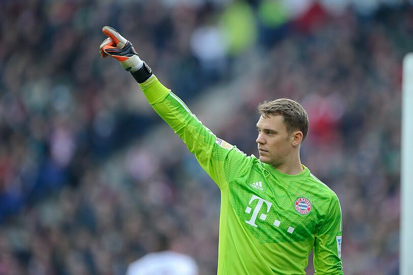 MANUEL NEUER: Er ist Weltmeister, Welttorhüter, war Anwärter auf den Titel Fußballer des Jahres, rettet den Bayern wie gegen Köln den Sieg. Sportlich ist er unantastbar...