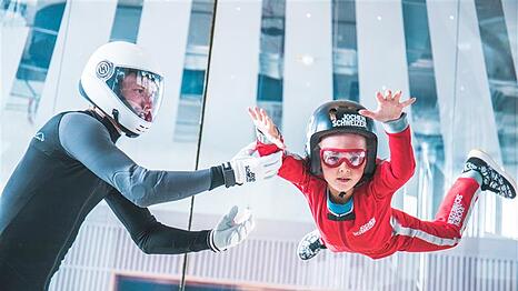 Ganz sch&ouml;n aufregend: abheben und dann sp&uuml;ren, wie sich ein freier Fall anf&uuml;hlt. &emsp;