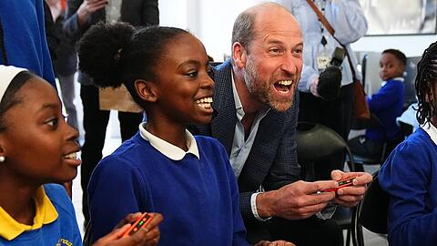 Prinz William hat mit den Jugendlichen auch Videospiele gespielt.
