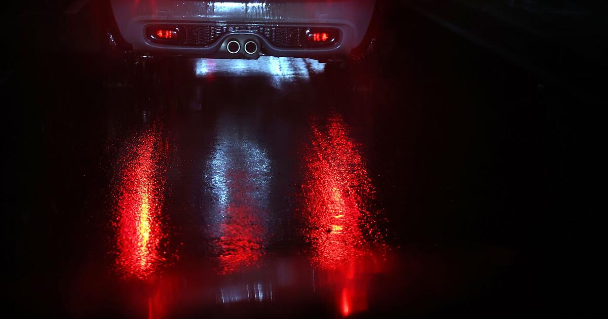 Polizei-weckt-Fahrer-auf-Bundesstra-e-Ermittlungen-laufen