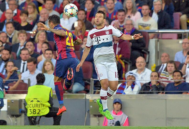JUAN BERNAT:	 NOTE 3.
Letzte Saison noch auf Europa-League-Niveau beim FC Valencia. Bewies auch gestern im Camp Nou was für ein wertvoller Ballbesitz- und Balleroberungs-Fußballer er auf der linken Seite ist.