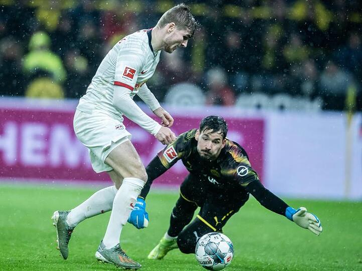 Machte mit Leipzig durch das 3:3 in Dortmund einen großen Schritt Richtung Herbstmeisterschaft: RB-Doppeltorschütze Timo Werner (l).