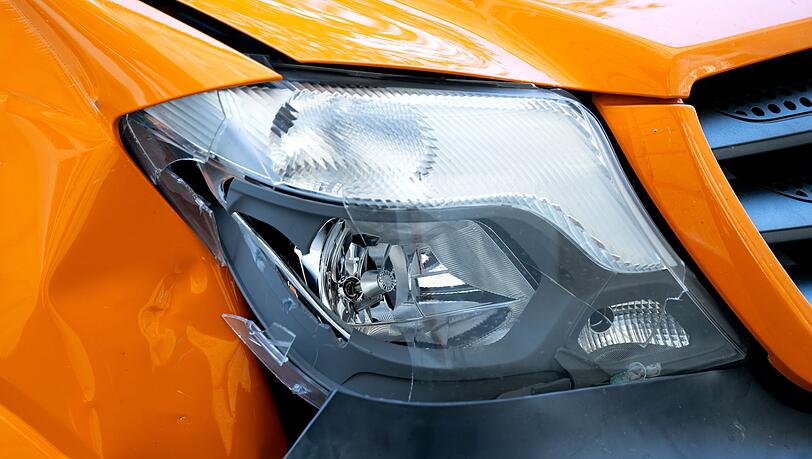 Parkrempler k&ouml;nnen bei modernen Autos schnell sehr teuer werden, beklagt der ADAC. (Archivbild)