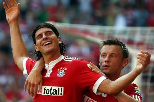 Sieht so der neue Bayern-Sturm aus? Ivica Olic sammelte mit seinem Auftritt in Halbzeit zwei viele Punkte im Duell gegen Klose.