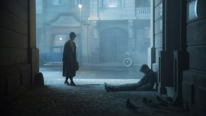 Babylon Berlin: Charlotte Ritter (LIV LISA FRIES) und Gereon Rath (VOLKER BRUCH)
