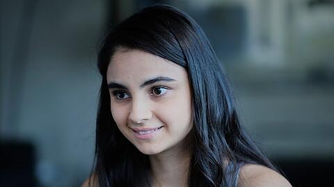 Bayan Layla im aktuellen Stuttgart-"Tatort: &Uuml;berlebe wenigstens bis morgen".