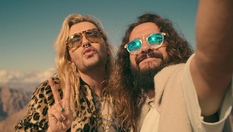 Die Tokio-Hotel-Stars Tom (re.) und Bill Kaulitz bekommen ihre eigene Netflix-Serie