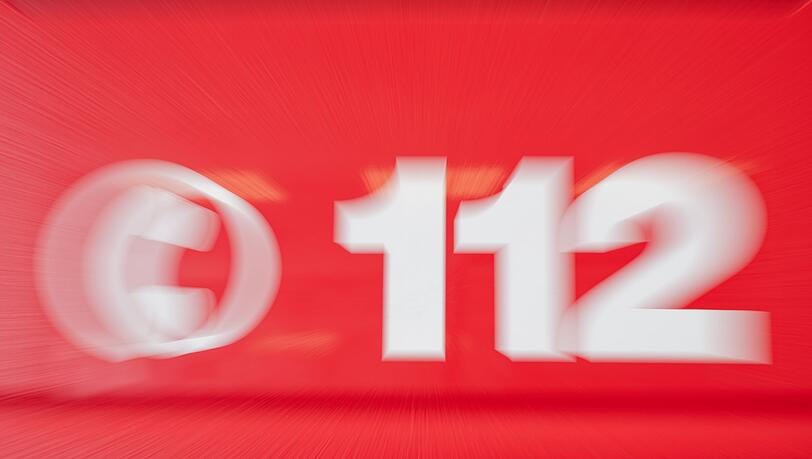 Die Wohnungsinhaberin starb den Angaben zufolge bei dem Brand. (Symbolbild) Die Wohnungsinhaberin starb den Angaben zufolge bei dem Brand. (Symbolbild)