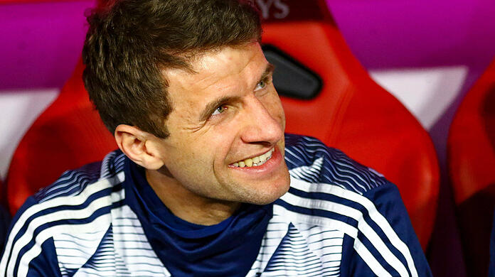 Prominente Unterstützung: Thomas Müller hat sich ein 12. Mann-Ticket gekauft