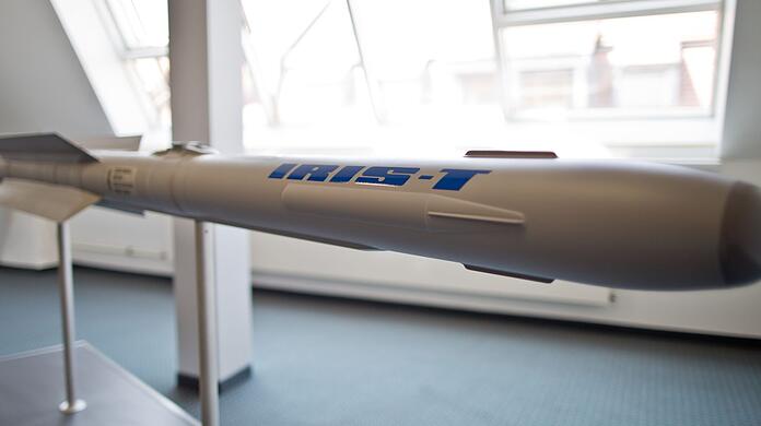 Die Ukraine soll unter anderem die Luftrakete Iris-T erhalten.