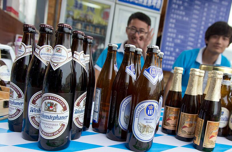 So sieht es aus, wenn China Oktoberfest feiert. Bilder von der Wiesn-Kopie in Qingdao.