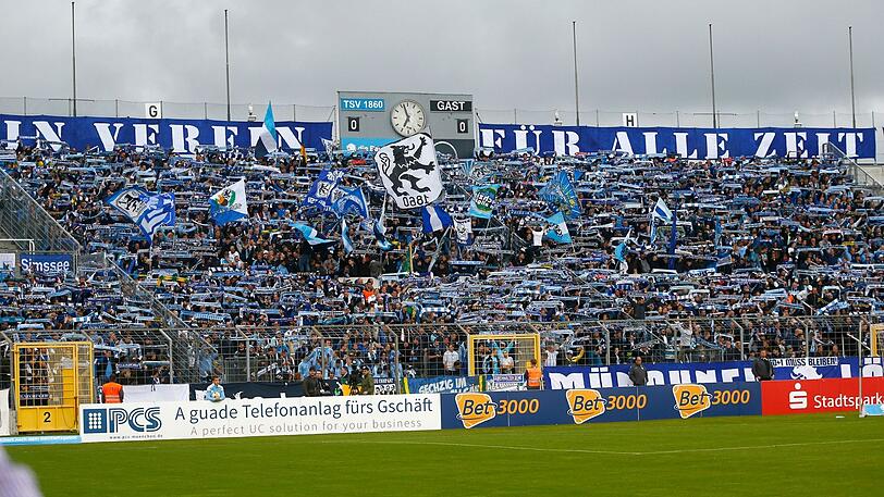 Beim Spiel gegen den Halleschen FC erwartet die Fans im Grünwalder Stadion eine musikalische Überraschung. (Archivbild)