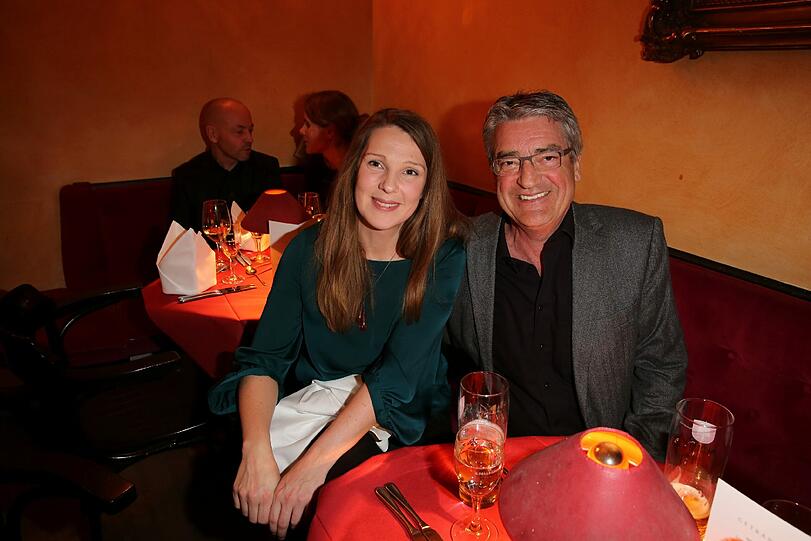 BR-Reisender Franz Xaver Gernstl und Jessica Schallock von den Kammerspielen.