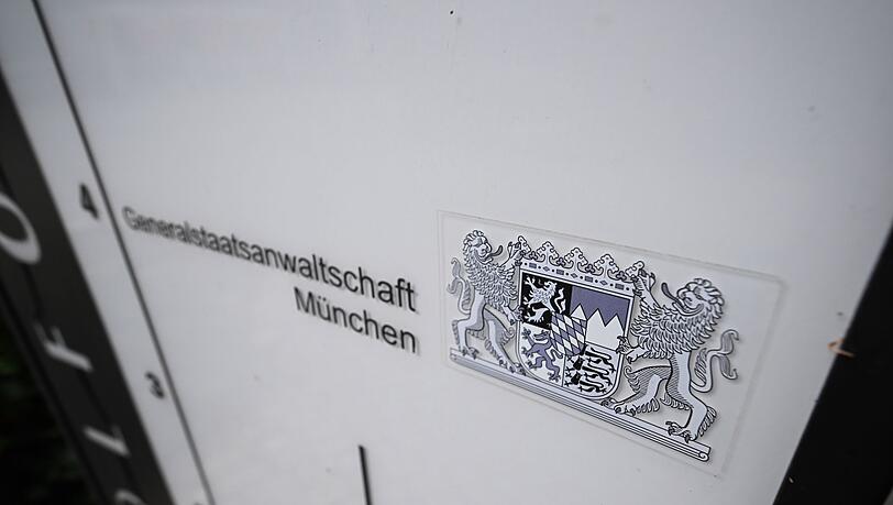 Die Generalstaatsanwaltschaft München ermittelt wegen Nichtanzeigens einer geplanten Straftat gegen den Mann. (Symbolbild) Die Generalstaatsanwaltschaft München ermittelt wegen Nichtanzeigens einer geplanten Straftat gegen den Mann. (Symbolbild)