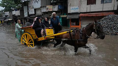 Monsunregenf&auml;lle in Pakistan fordern seit Wochen Menschenleben.