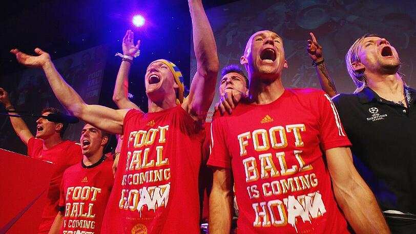 Der Film Football is coming hoam begleitet die Bayern Spieler.