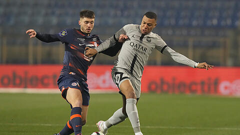 Kylian Mbappé (r.) beim Spiel gegen Montpellier.