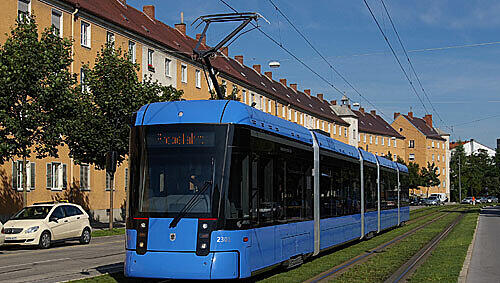 Tram (Symbolbild) Tram (Symbolbild)