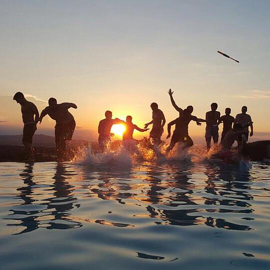 Ein Urlaubsfoto das sich sehen lassen kann - Thiago genießt die Sommerpause und teilt diesen Moment auf Facebook mit seinen Fans.