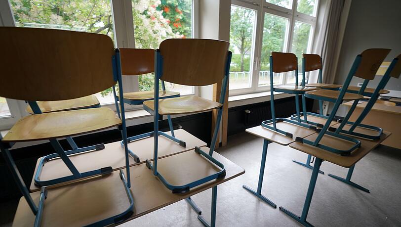 Die Schülerinnen und Schüler in Bayern und Baden-Württemberg starten immer als letzte in die Sommerferien. (Symbolbild)