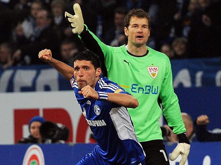 Jens Lehmann (r.) beim Spiel gegen Schalke 04.