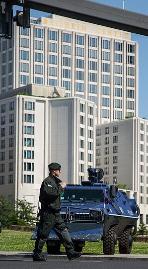Berlin rüstet auf: Vor dem Besuch des US-Präsidenten Barack Obama gleicht Berlin einer Festung. Sehen Sie hier die Bilder!