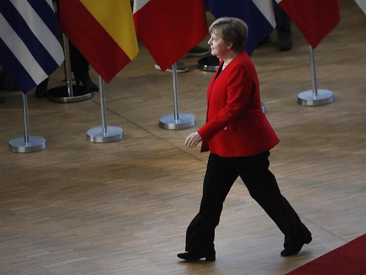Bundeskanzlerin Angela Merkel (CDU) kommt zum Gipfel der EU-Staats- und Regierungschefs in Brüssel.