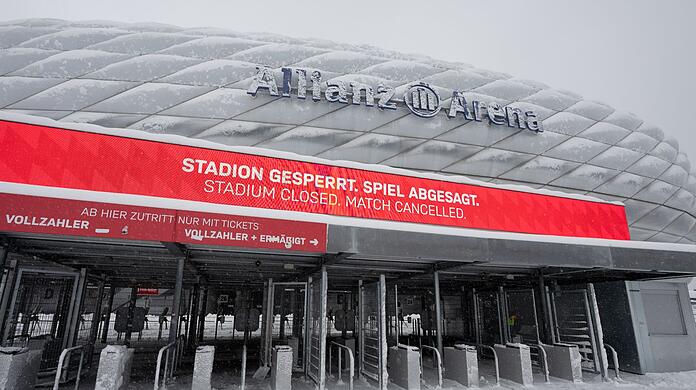 Das Schnee-Chaos in München legte auch die Bundesligapartie des FC Bayern gegen Union Berlin – buchstäblich – auf Eis.
