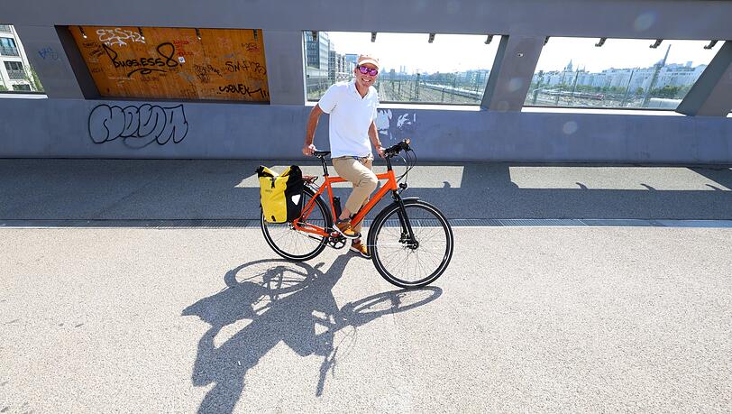 Nikolai Stoll radelt regelm&auml;&szlig;ig auf der Br&uuml;cke: "Die schnelle Achse ist super, aber bei der Planung hat man einiges nicht zu Ende gedacht."