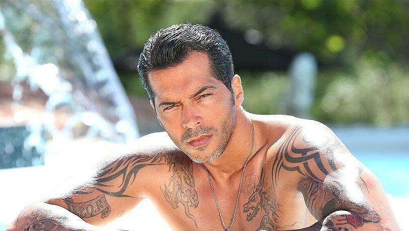 "Bachelorette"-Kandidat Aurelio hat vor der Kamera schon erotische Erfahrungen gesammelt. "Bachelorette"-Kandidat Aurelio hat vor der Kamera schon erotische Erfahrungen gesammelt.