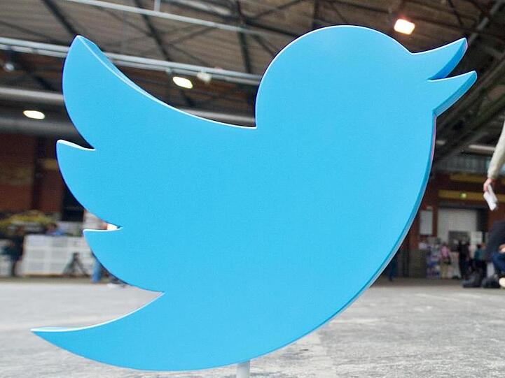 Twitter macht nach wie vor mehr als die Hälfte seines Geschäfts in den USA, im zweiten Quartal lag der Umsatz dort bei 455 Millionen Dollar - ein Sprung von 24 Prozent.