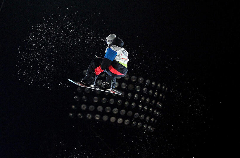 Ein Spektakel der besonderen Art: Im Münchner Olympiastadion sahen 16.500 Zuschauer die besten Snowboarder und ihre gewagten Sprünge.