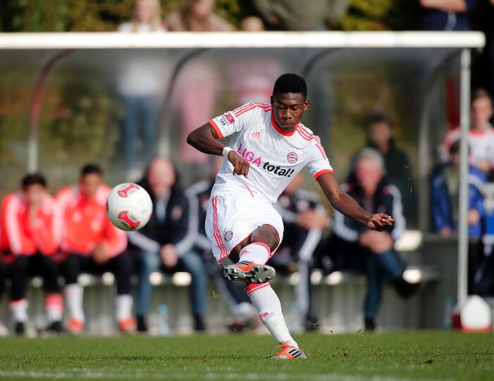 David Alaba hat am Donnerstag sein Comeback für den FC Bayern gegeben. In einem Testspiel besiegte der Rekordmeister die SpVgg Unterhaching mit 2:0.