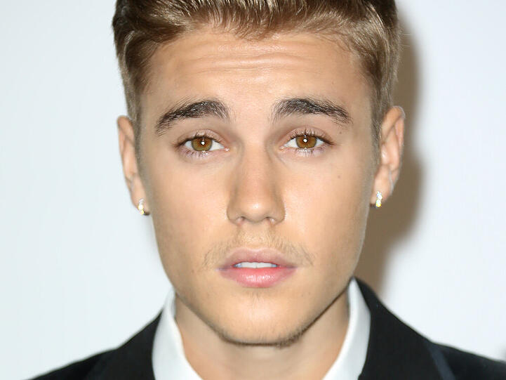 Reuiger Sünder? Justin Bieber beginnt zu zahlen