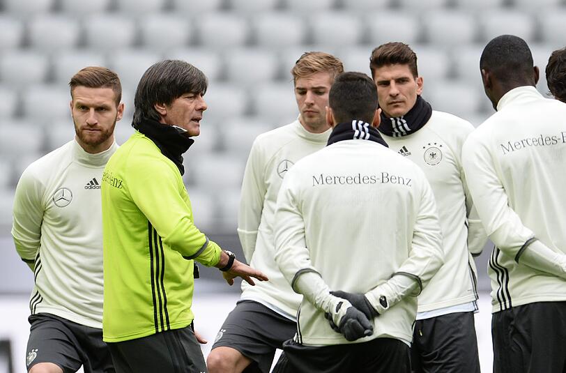 Der Bundestrainer hat einen komplett anderen Musikgeschmack als sein Team.
