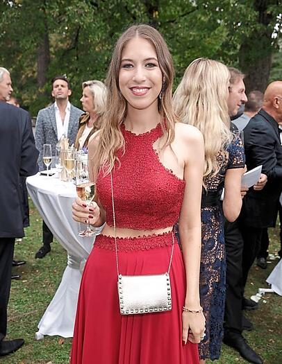 Alana Siegel bei Ralph und Laura Siegels Hochzeit 2018. Alana Siegel bei Ralph und Laura Siegels Hochzeit 2018.