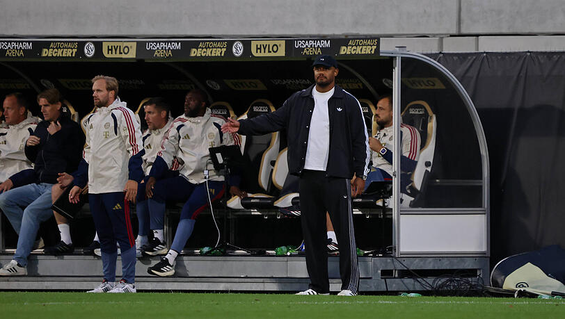 Erzählte am Rande des Spiels bei der SV Elversberg von der ungewöhnlichen Anreise: Bayern-Trainer Vincent Kompany. Erzählte am Rande des Spiels bei der SV Elversberg von der ungewöhnlichen Anreise: Bayern-Trainer Vincent Kompany.