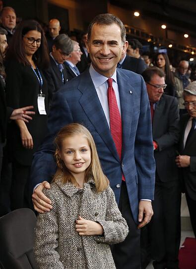König Felipe mit seiner ältesten Tochter Leonor im Estadio Vicente Calderón in Madrid