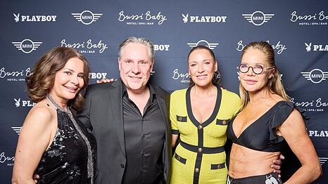 DJane Gitta Saxx, "Playboy"-Deutschland-Herausgeber Florian Boitin, Dschungelcamp-Star Simone Ballack und Gastronomin Doreen Dietel feiern am Tegernsee.