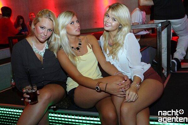 Hier geht's auch hoch her: "Remmi Demmi" in der Nachtgalerie. Mehr Bilder unter:  www.nachtagenten.de