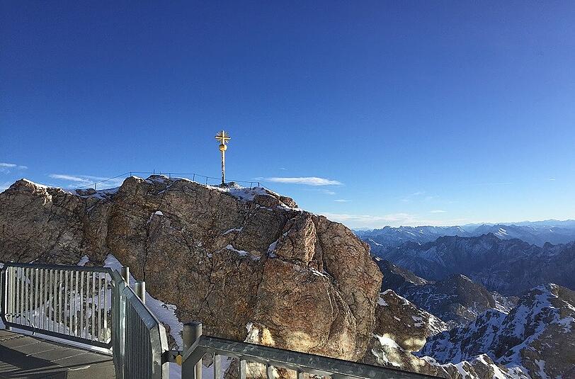 Ein Ausflug zur Zugspitze lohnt sich auch für Nicht-Skifahrer.