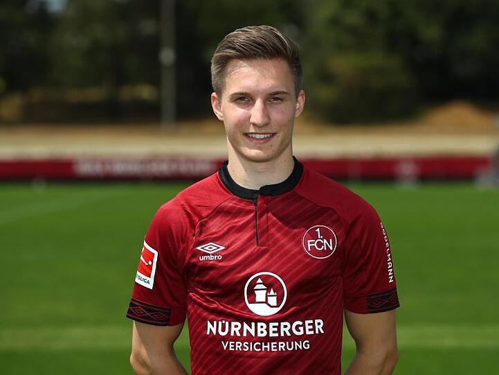 Dennis Lippert, Spieler beim 1. FC Nürnberg. Foto: Daniel Karmann/Archivbild