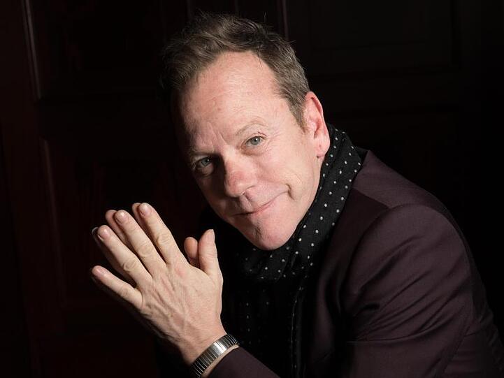 Kiefer Sutherland steht auf Wiener Schnitzel.
