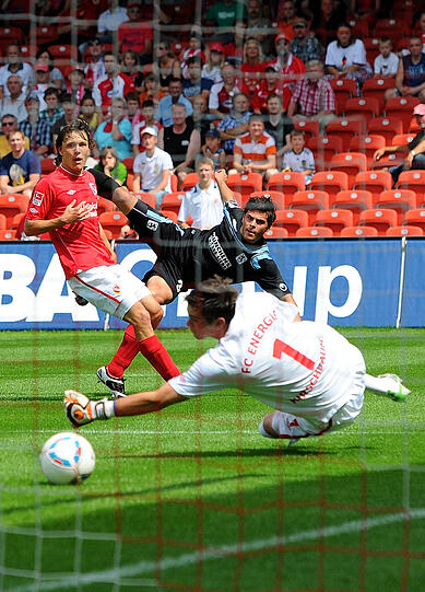 Kantersieg vom Feinsten: Die Besten Bilder vom Spiel gegen Cottbus.
