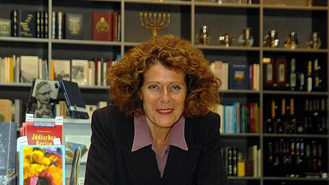 Die Journalistin, Unternehmerin und Literaturwissenschaftlerin Rachel Salamander (66) heute.