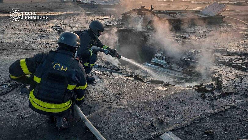Erneut wird Kiew in der Nacht mit Raketen beschossen.